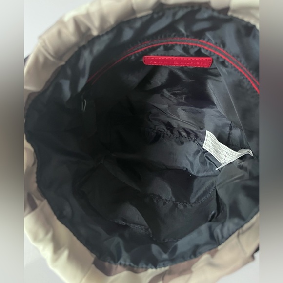 Tommy Hilfiger tote - Picture 3 of 5